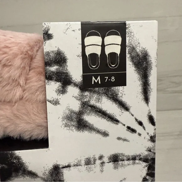 Cozy Pink Fluffy Side Slippers Slingback Girly Luxe Coquette Medium 7-8 - Picture 6 of 7